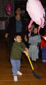 pinata2.jpg (8497 bytes)