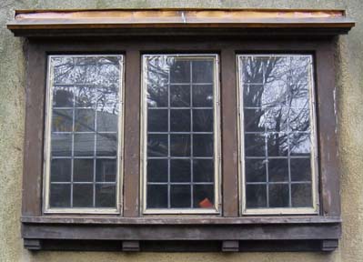 window1.jpg (22640 bytes)